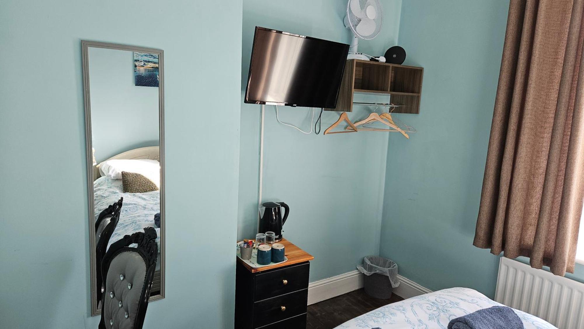 Guest house Harbour Retreats *